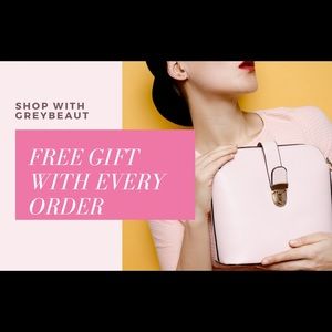 ✨Free gift with all purchases 💞